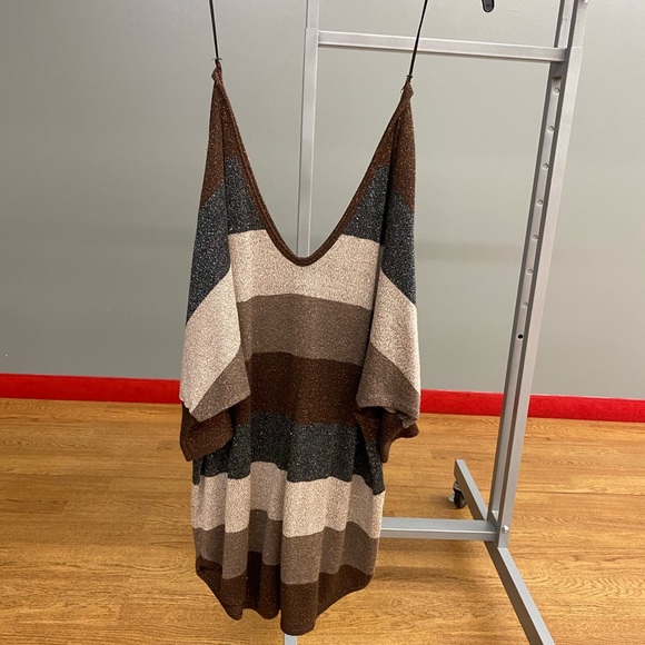 Express Sweater - Picture 3 of 4